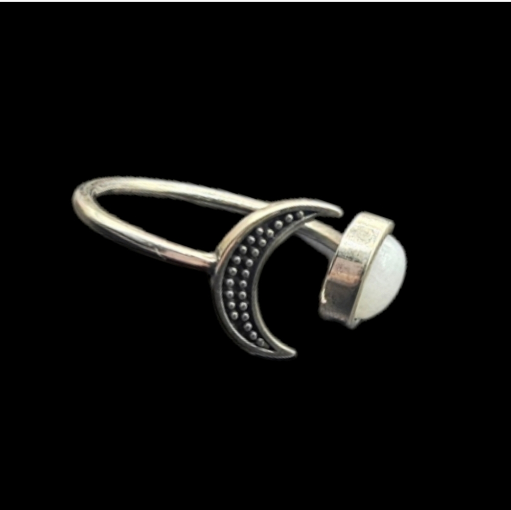 Moonstone Luna Ring - Picture 6 of 7